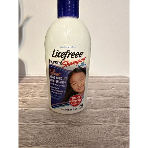 Licefree Everyday! Shampoo with tea tree oil - Picture 1 of 2
